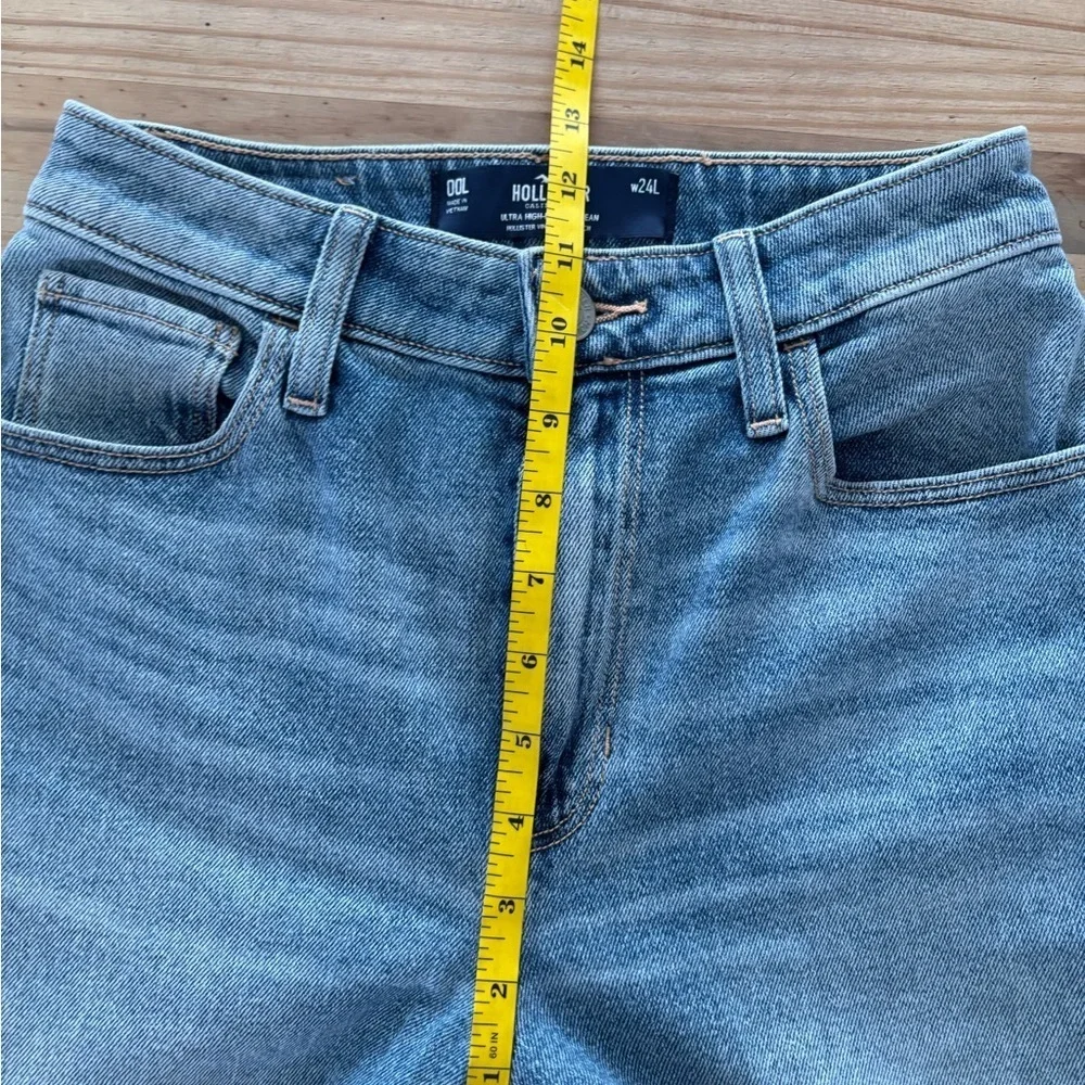 00L Hollister Ultra high rise dad Jeans